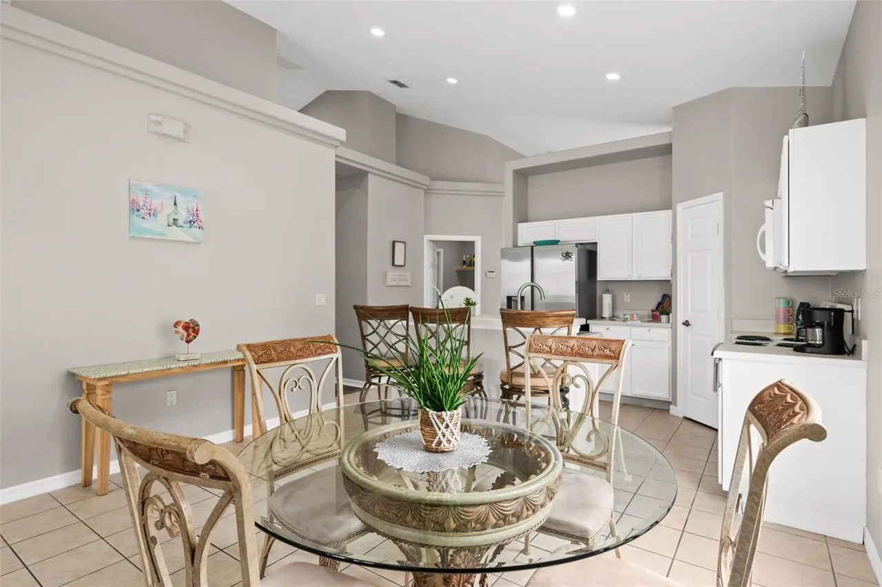 Slide show image of the Orlando Florida Home for Sale 24