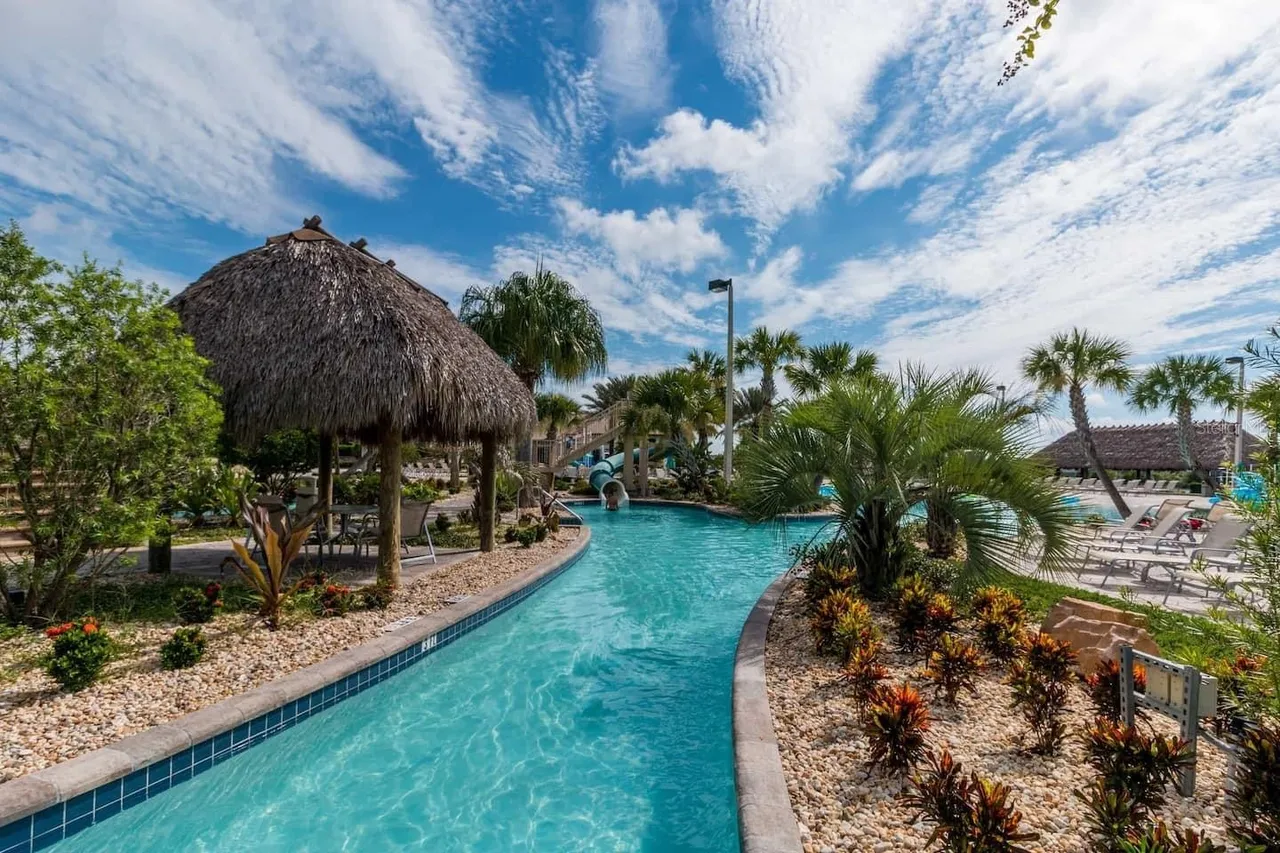 Slide show image of the Orlando Florida Home for Sale 49