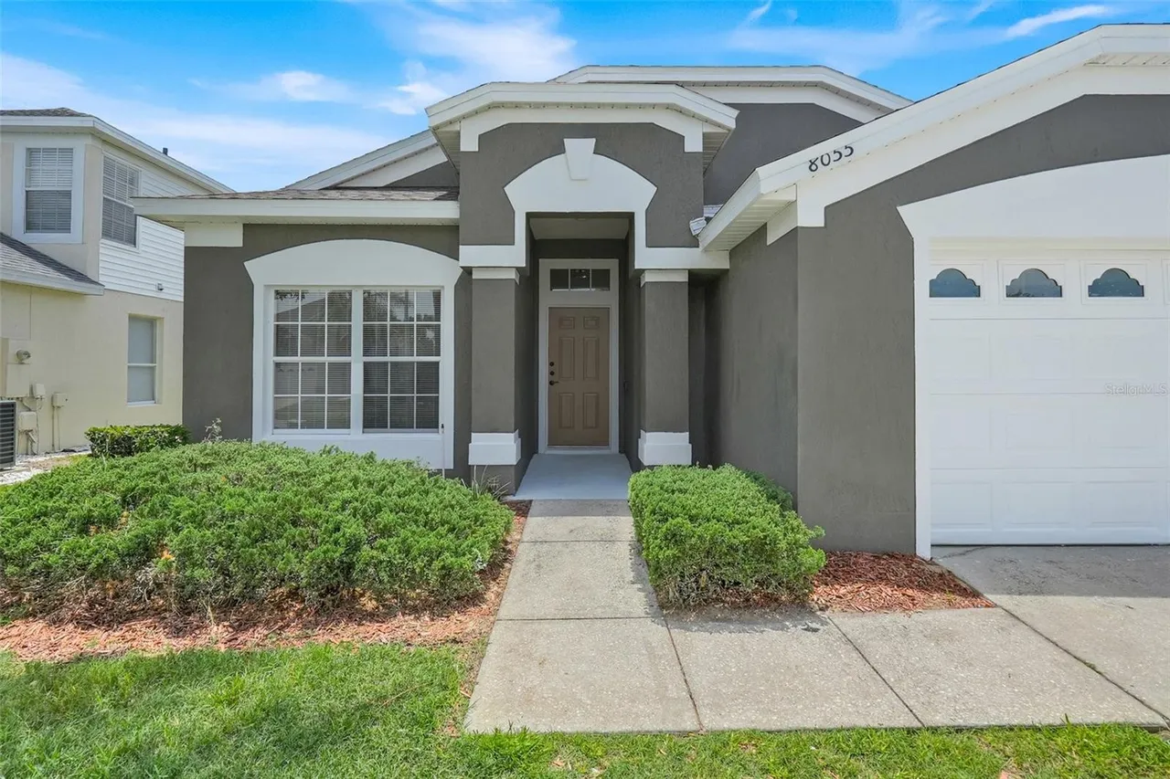 Slide show image of the Orlando Florida Home for Sale 04