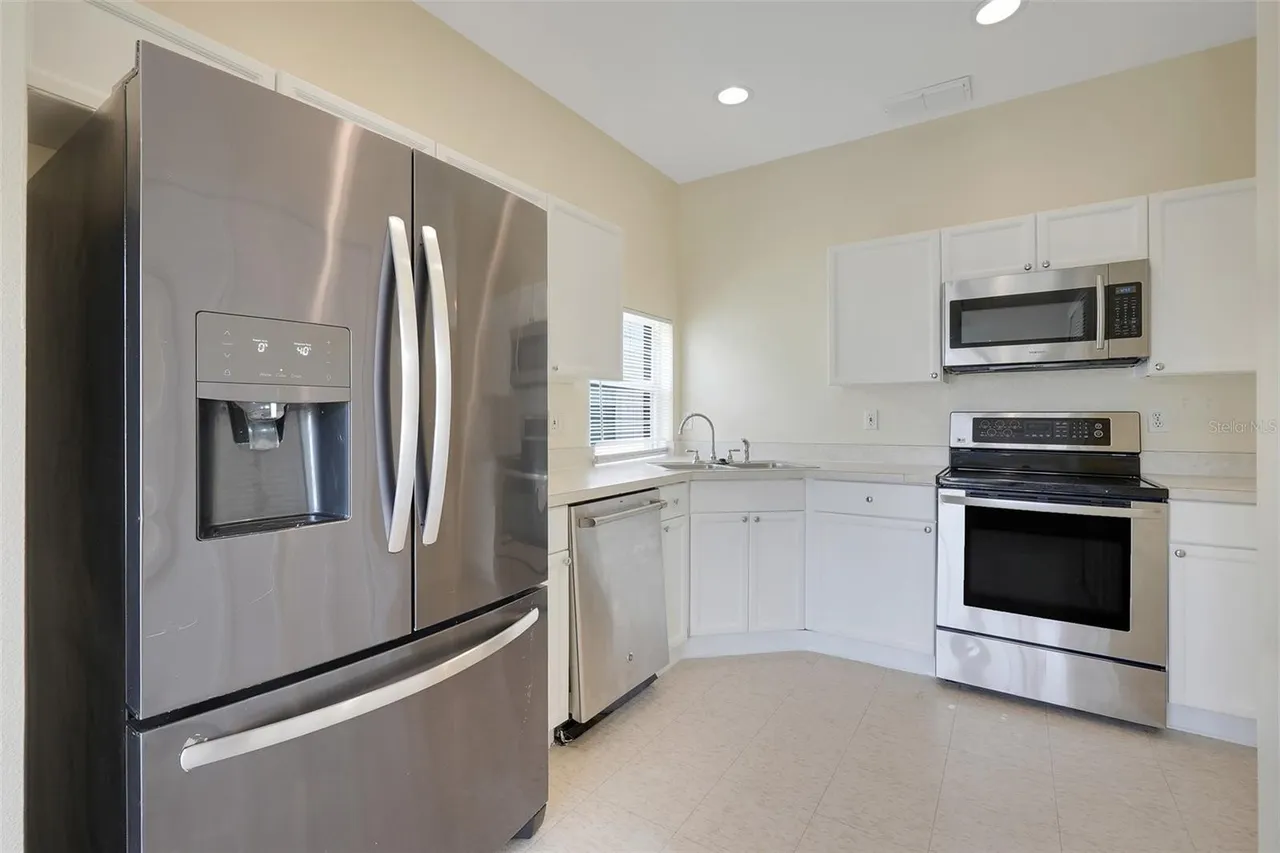 Slide show image of the Orlando Florida Home for Sale 08