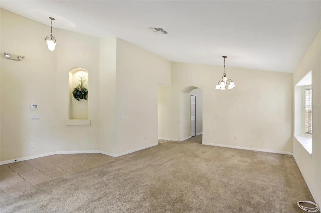 Slide show image of the Orlando Florida Home for Sale 03