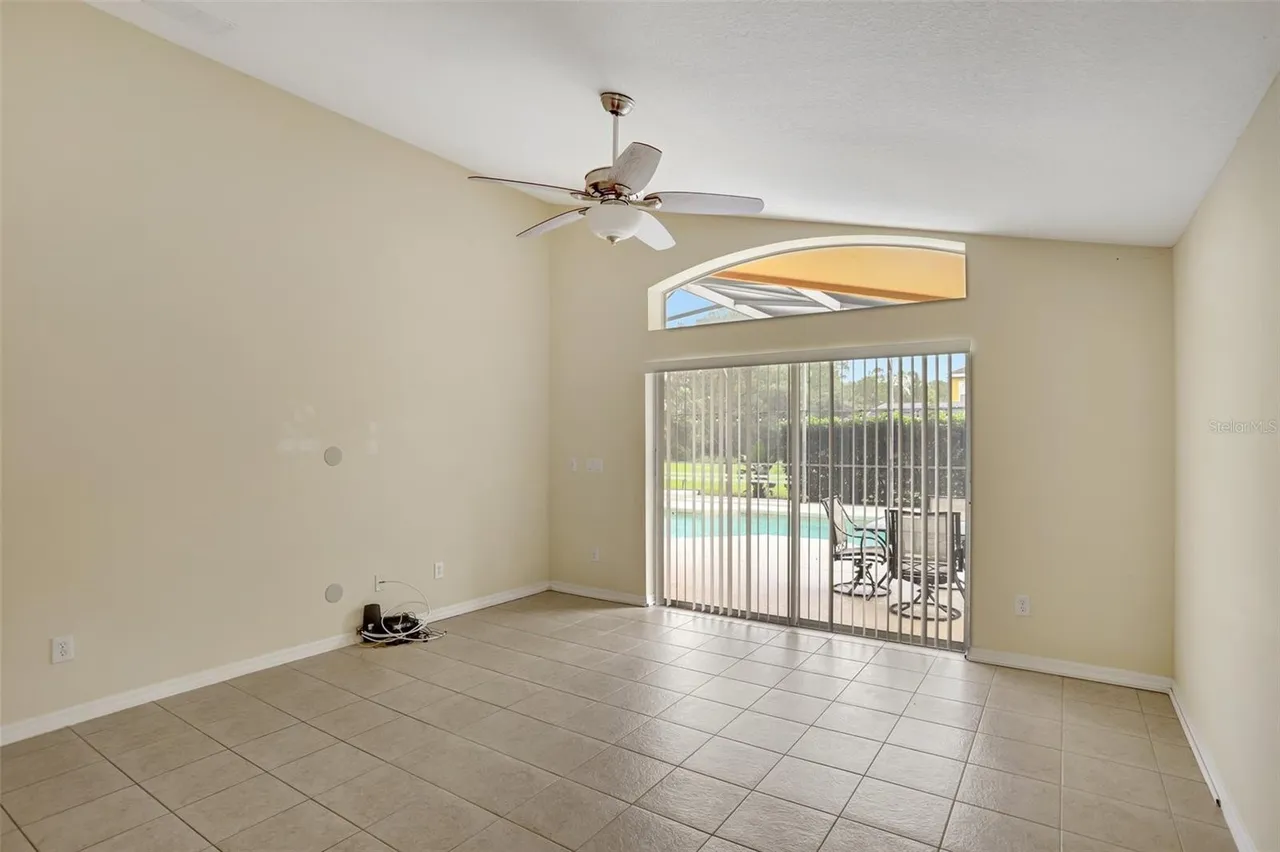 Slide show image of the Orlando Florida Home for Sale 20