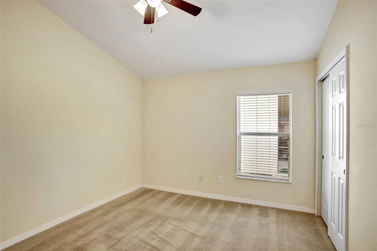 Slide show image of the Orlando Florida Home for Sale 24
