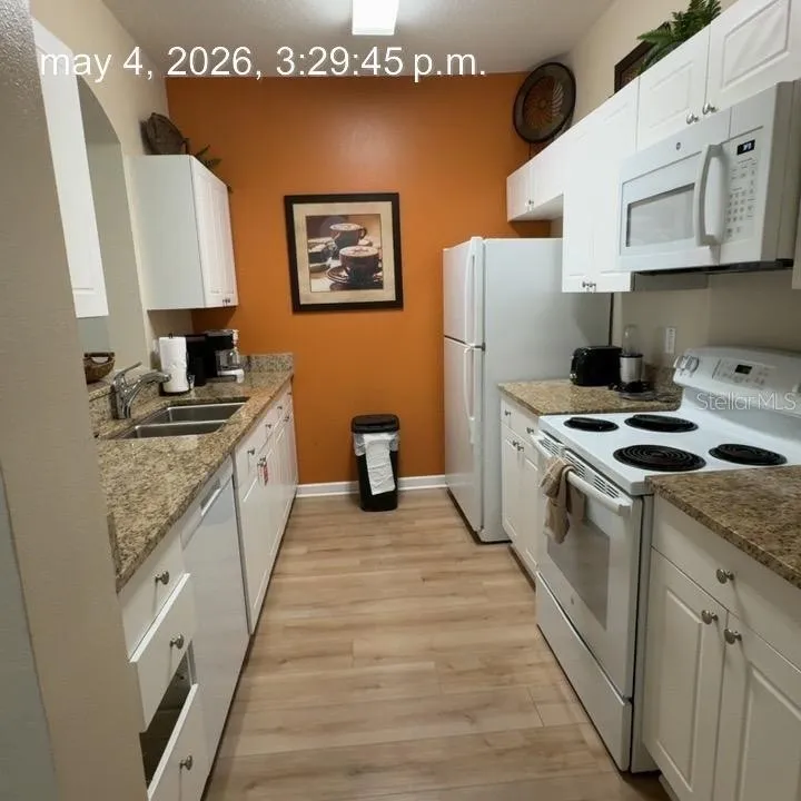 Slide show image of the Orlando Florida Home for Sale 04