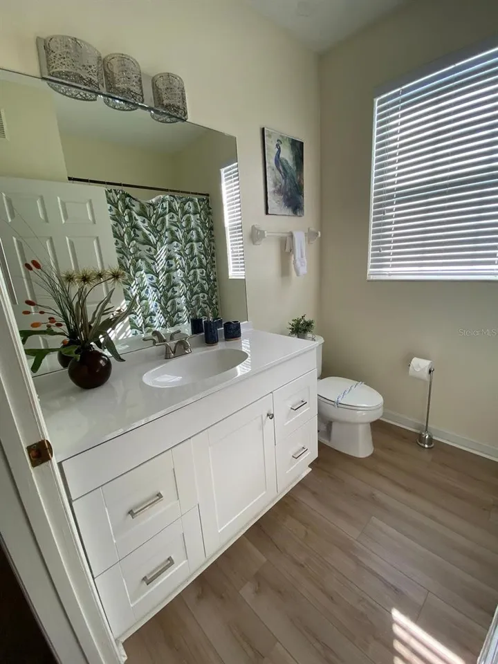 Slide show image of the Orlando Florida Home for Sale 08