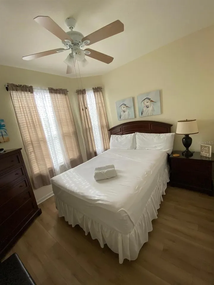 Slide show image of the Orlando Florida Home for Sale 10