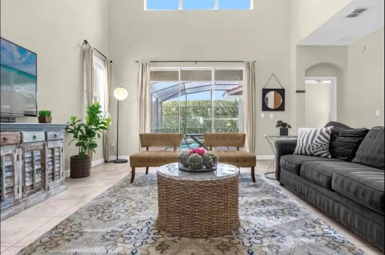 Slide show image of the Orlando Florida Home for Sale 05