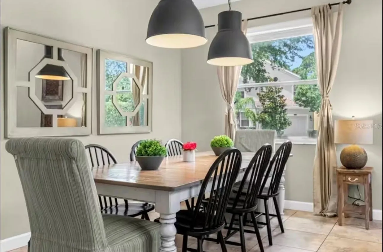Slide show image of the Orlando Florida Home for Sale 06