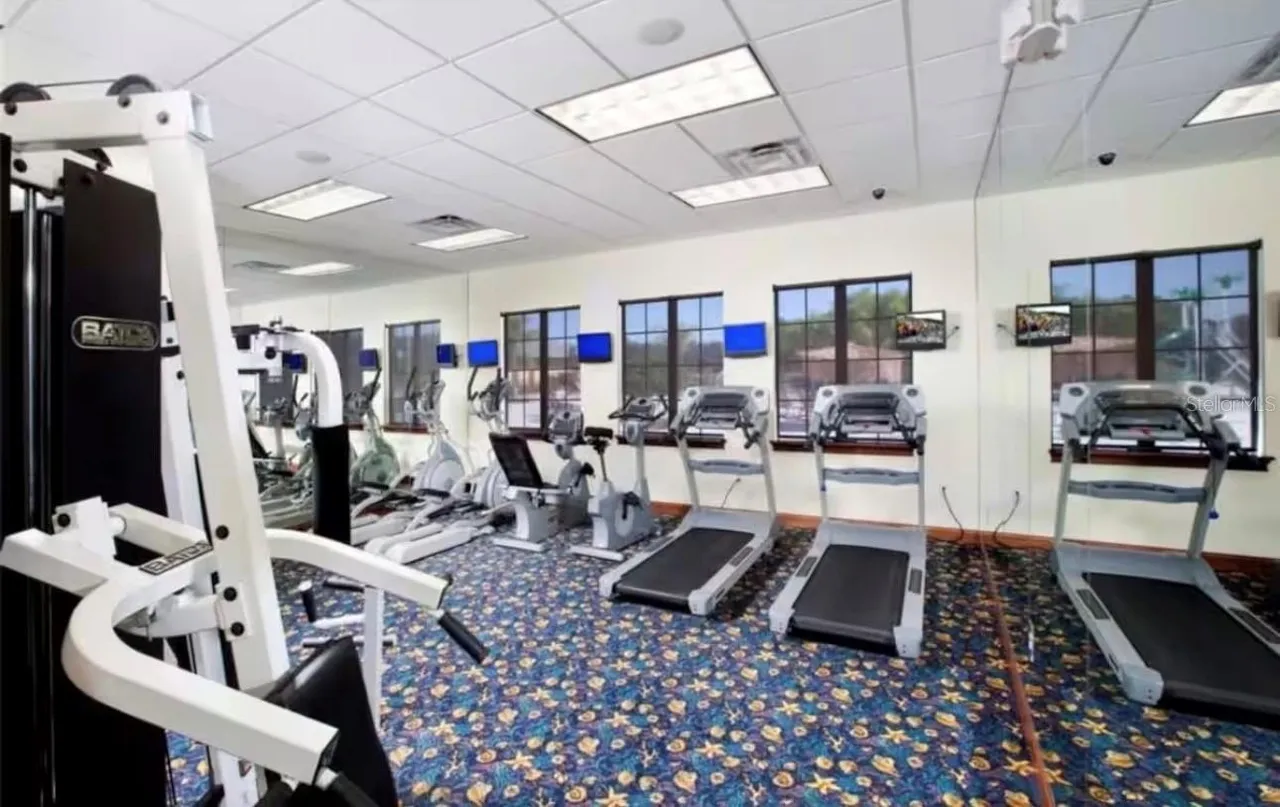 Slide show image of the Orlando Florida Home for Sale 46